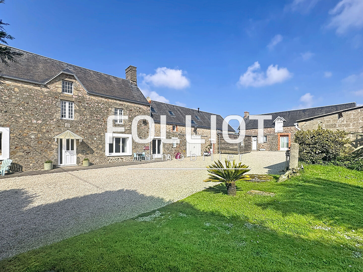 Agence immobilière de CABINET FOLLIOT - AGON-COUTAINVILLE