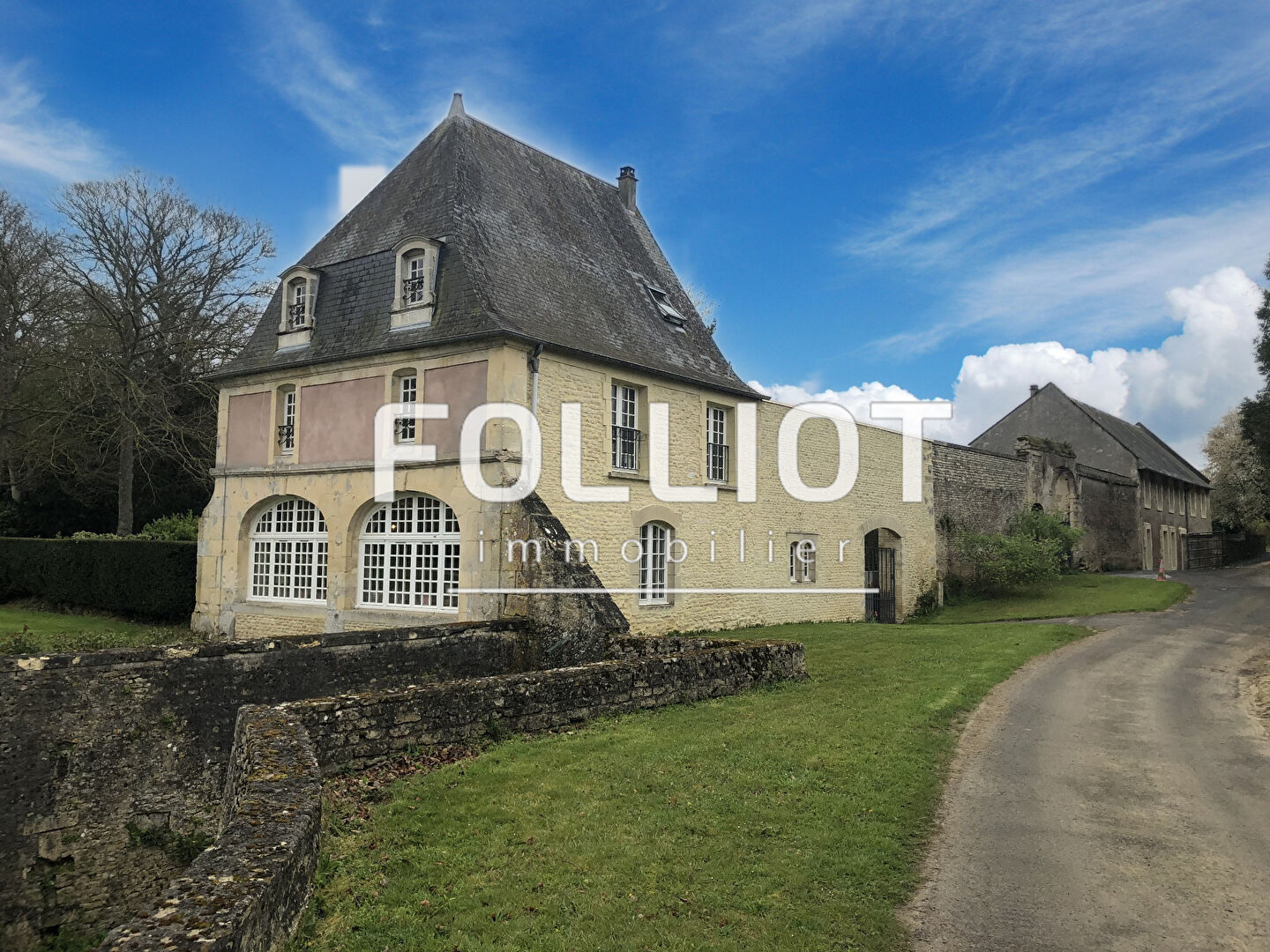 Agence immobilière de CABINET FOLLIOT - Douvres Immobilier