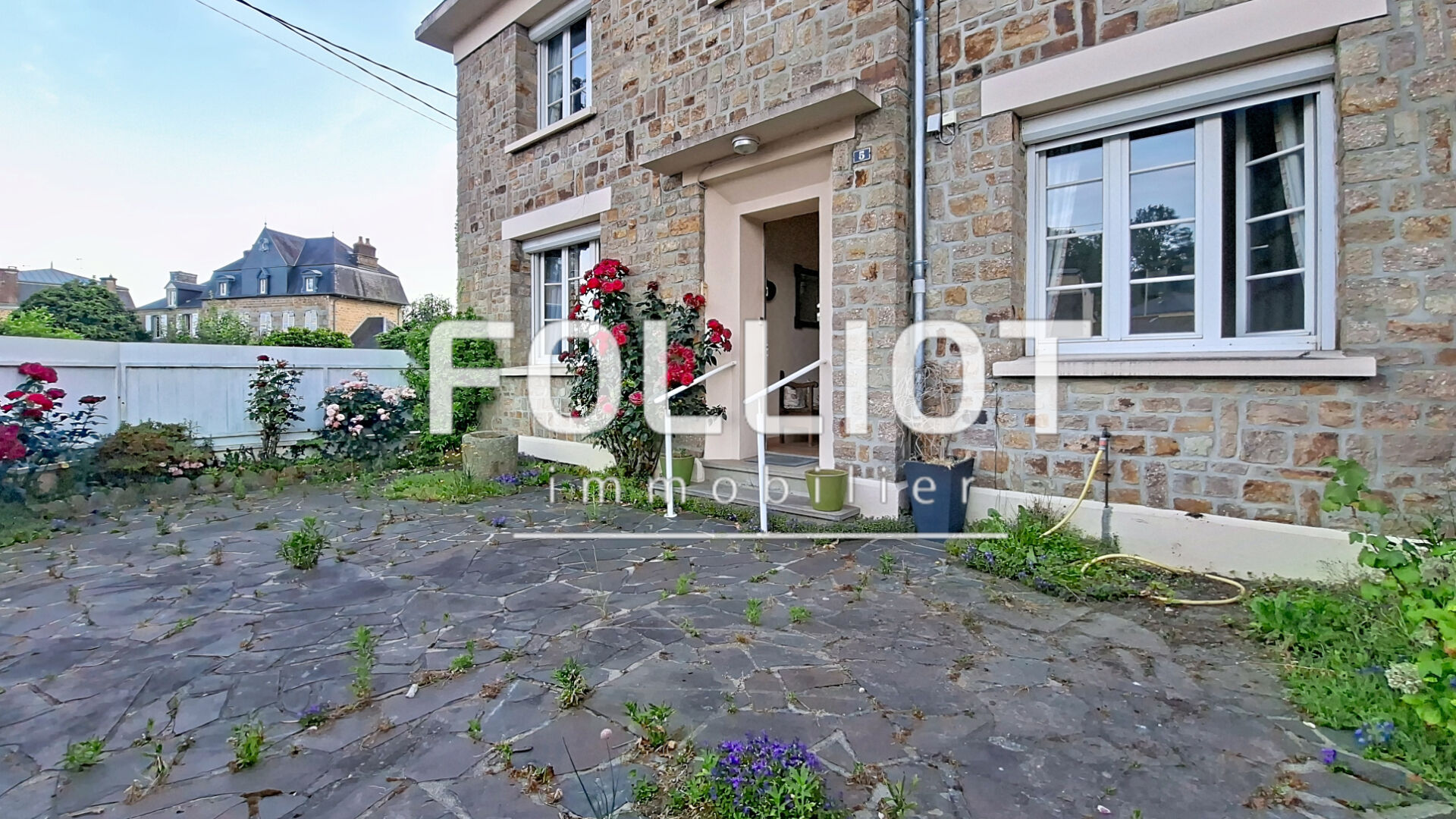Agence immobilière de CABINET FOLLIOT - VILLEDIEU LES POELES