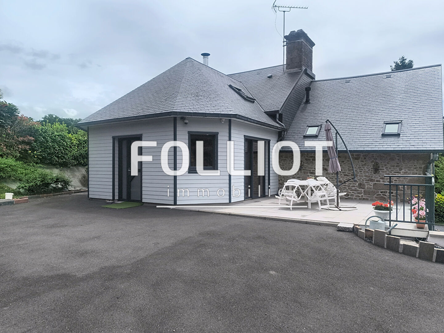 Agence immobilière de CABINET FOLLIOT - VILLEDIEU LES POELES