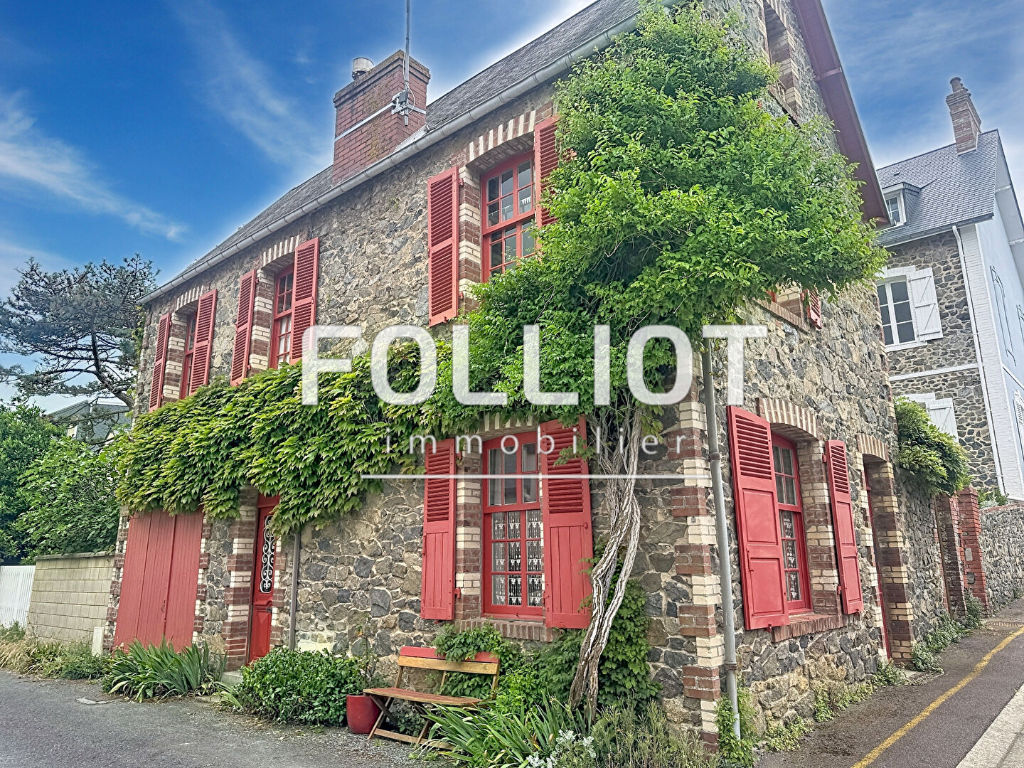 Agence immobilière de CABINET FOLLIOT - AGON-COUTAINVILLE