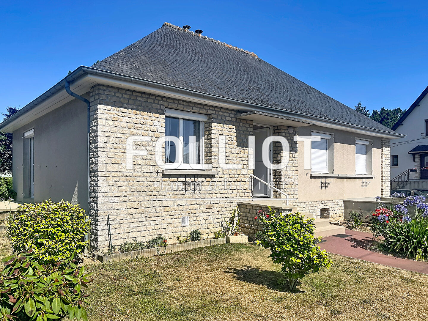 Agence immobilière de 
 CABINET FOLLIOT - Cabinet FOLLIOT - BAYEUX 
