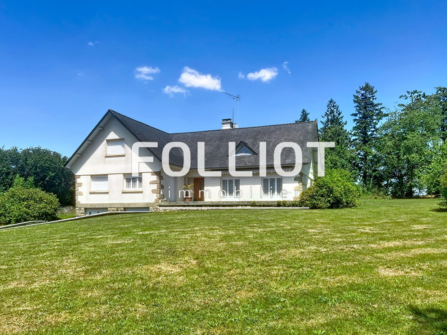 Agence immobilière de Cabinet FOLLIOT - FOUGERES