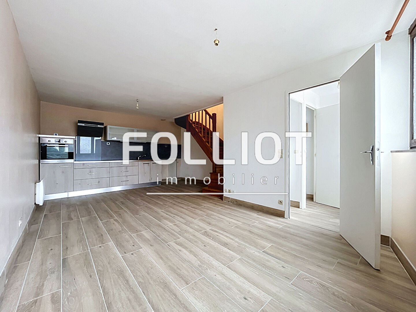 Agence immobilière de 
 CABINET FOLLIOT - Cabinet Folliot - Agence d'Avranches 
