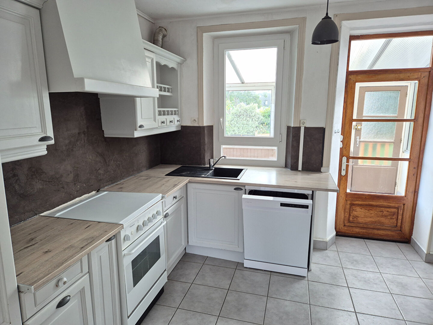 A LOUER MAISON DE VILLE 2 Chambres 57m2 50000 SAINT LO
