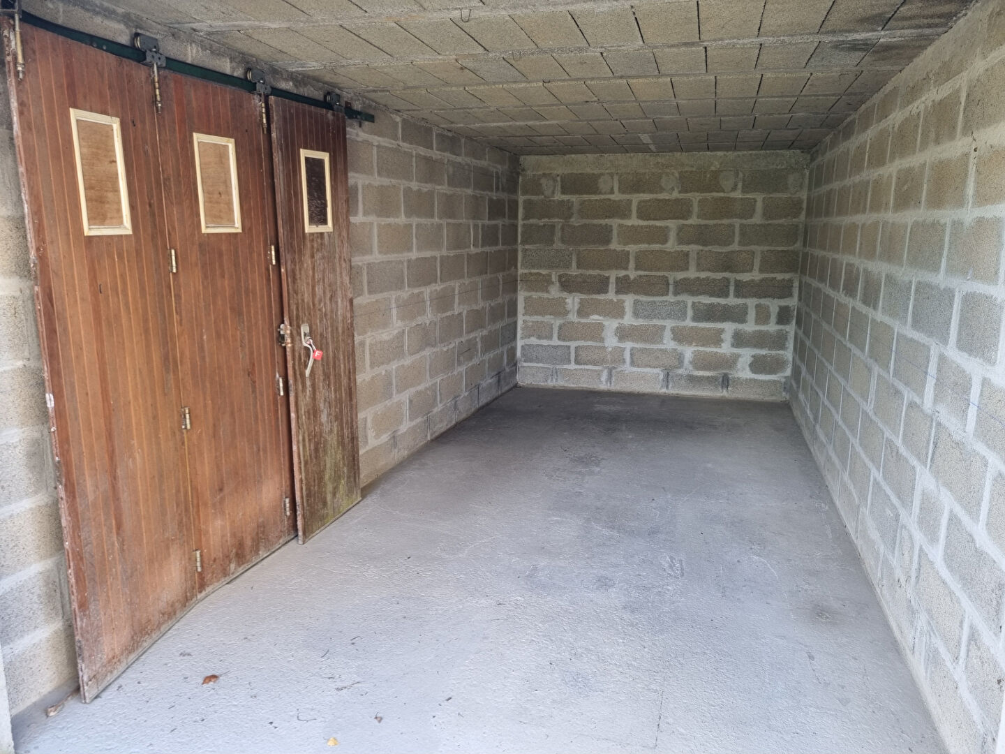 Photo A LOUER GARAGE RUE DES LAVANDES 50000 SAINT-LÔ image 2/2