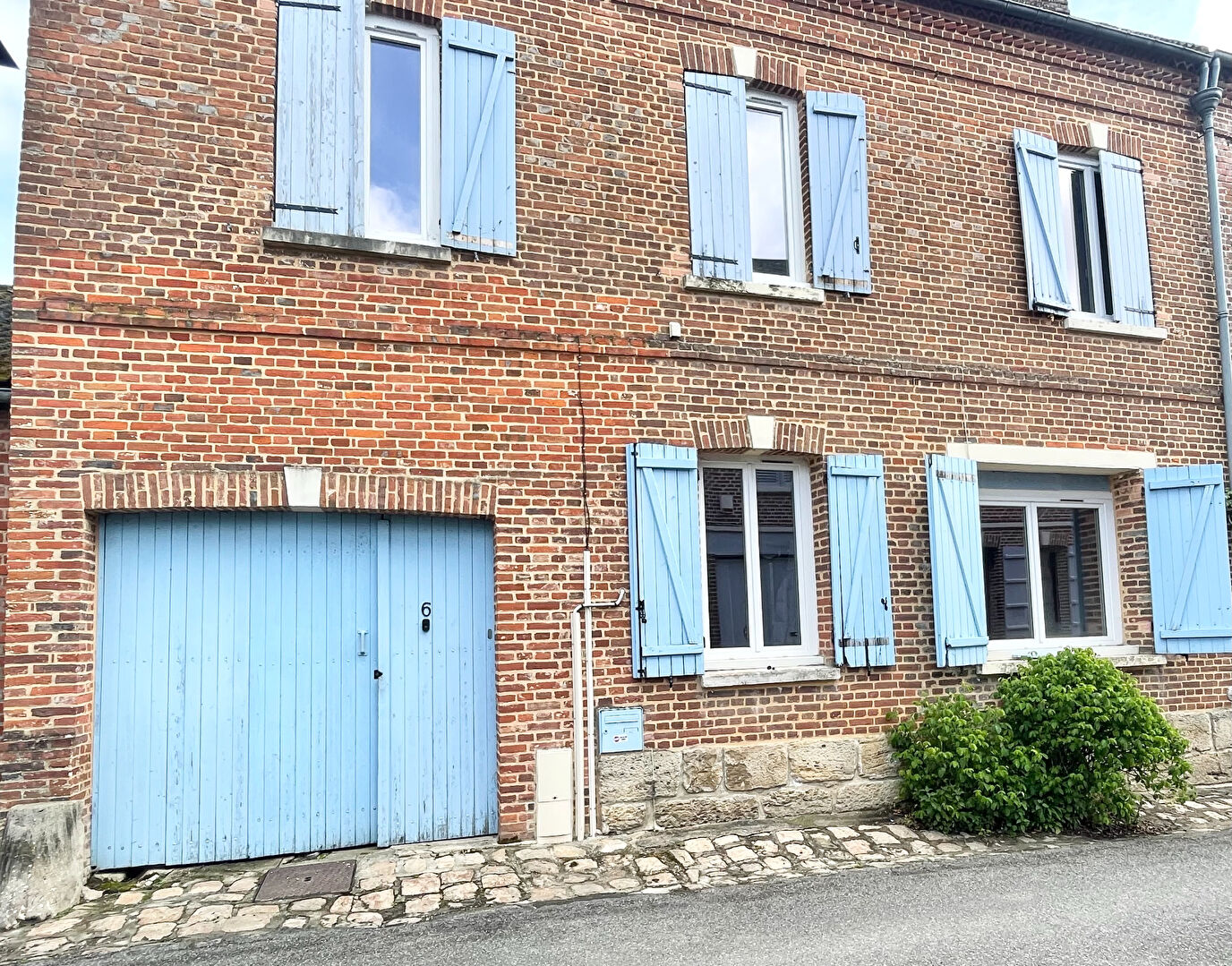 Agence immobilière de CABINET FONTAINE - CREVECOEUR LE GRAND