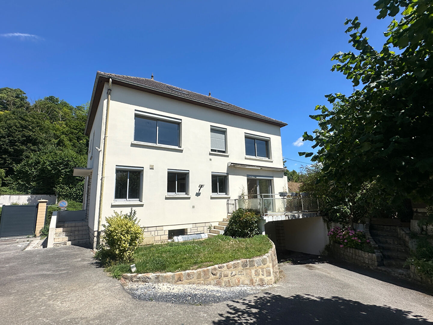 Agence immobilière de CABINET FONTAINE - CREVECOEUR LE GRAND