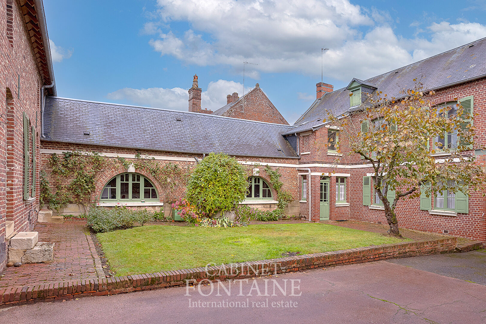 Agence immobilière de CABINET FONTAINE - CREVECOEUR LE GRAND