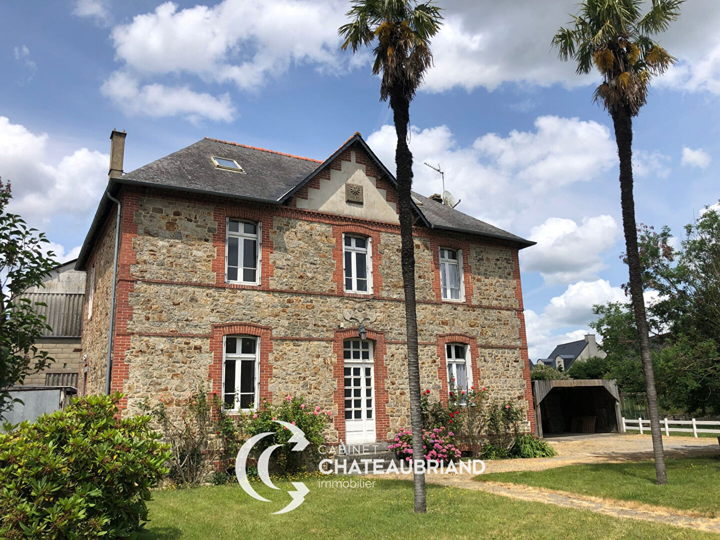 COMBOURG entre CENTRE et GARE