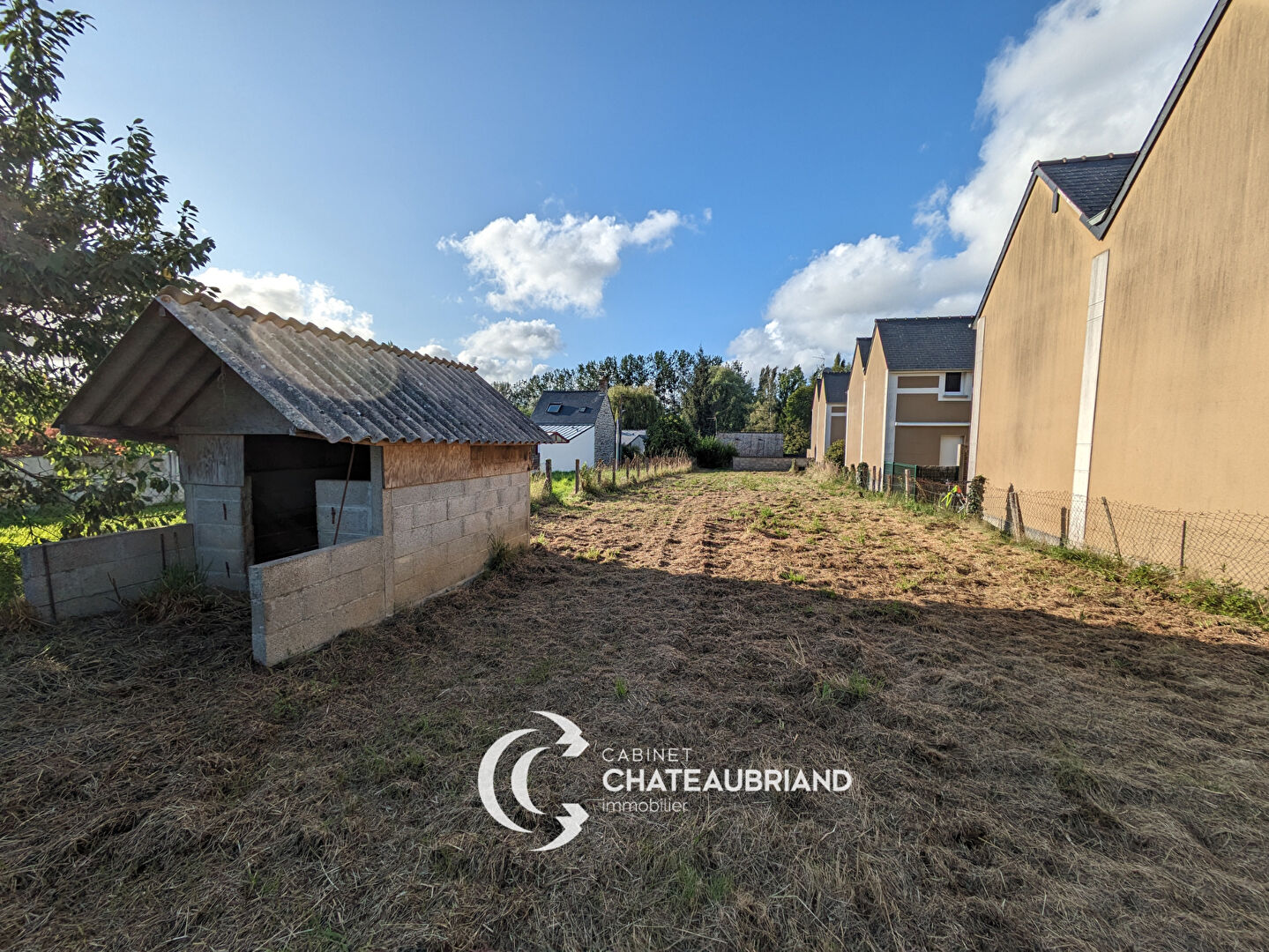 Photo Terrain constructible à vendre Dol De Bretagne 600 m2 image 1/6