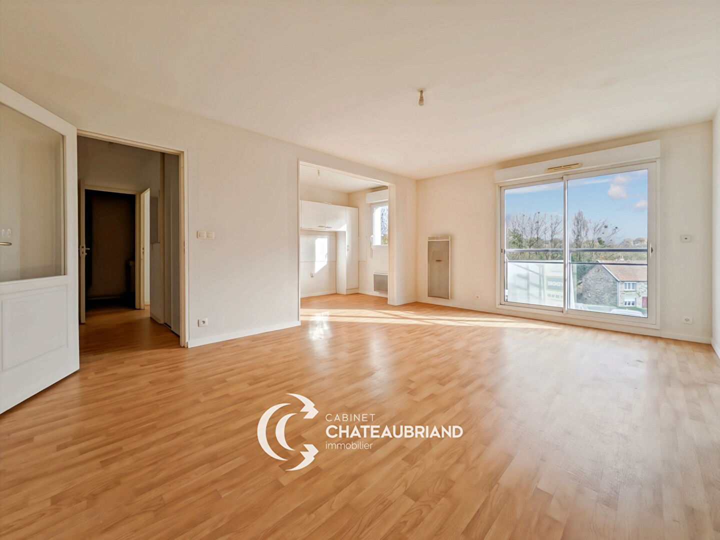 Photo Appartement Saint Aubin D Aubigne 3 pièce(s) 57 m2 image 1/6