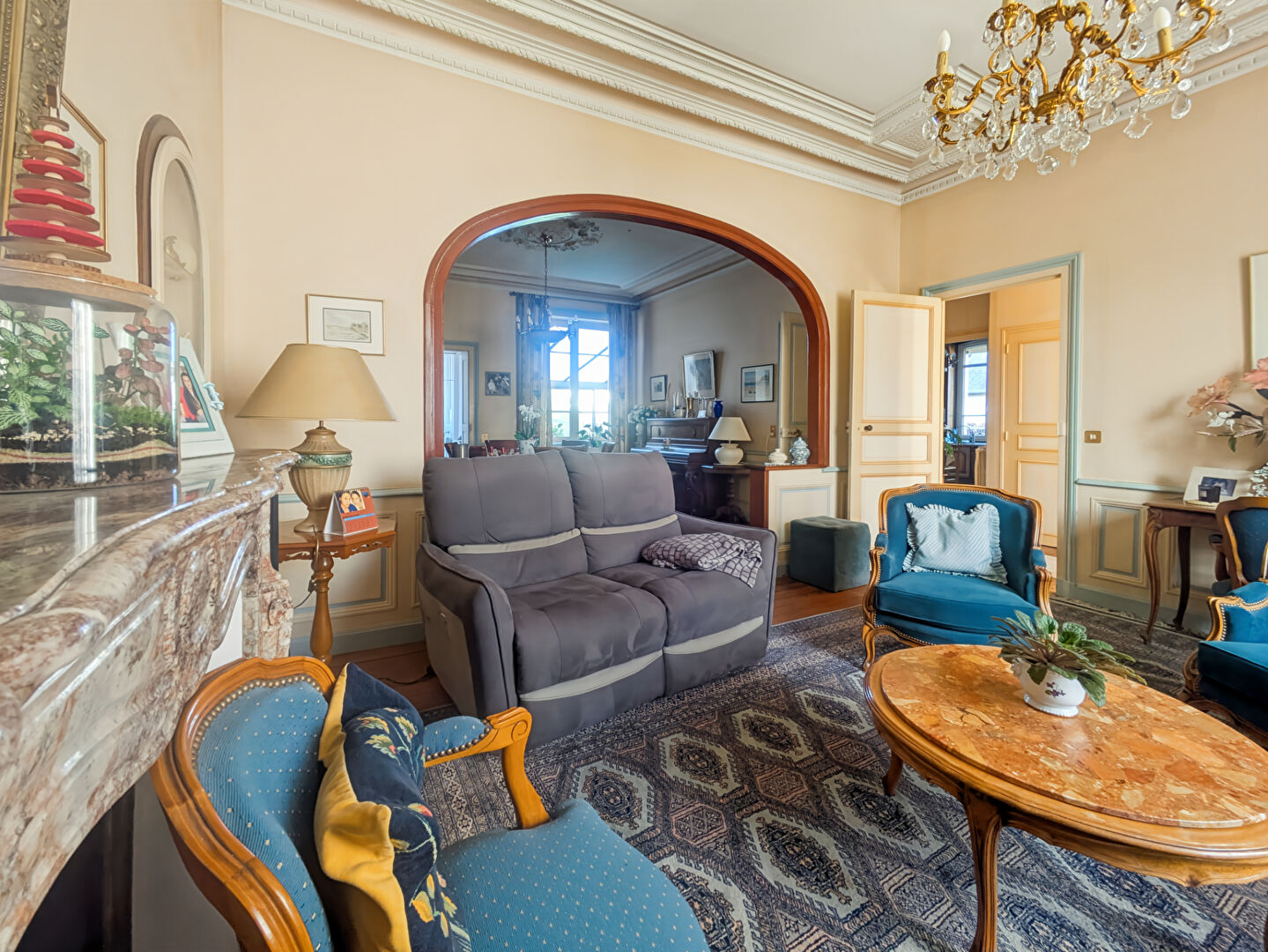 Photo Maison de Maître - 190 m² - 10 pièces - 520 m² de Terrain image 2/6