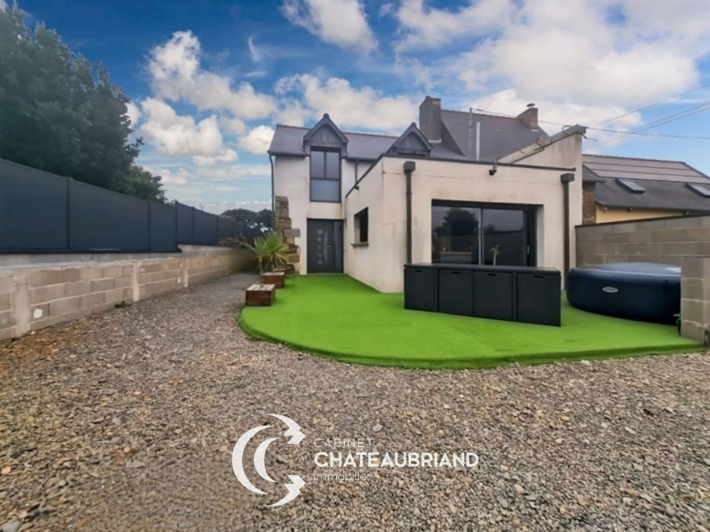 Maison spacieuse 150 m² avec grand séjour, à 2 pas du TER Montreuil sur Ille