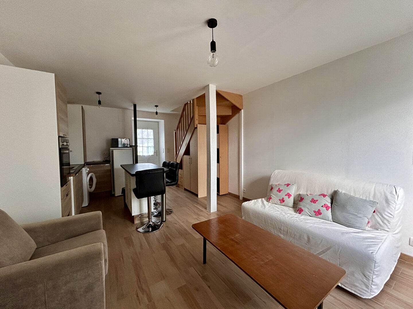 Photo A LOUER - BAGUER MORVAN - CAMPAGNE - MAISON MEUBLEE EN DUPLEX - 38 m² - TERRASSE image 2/6