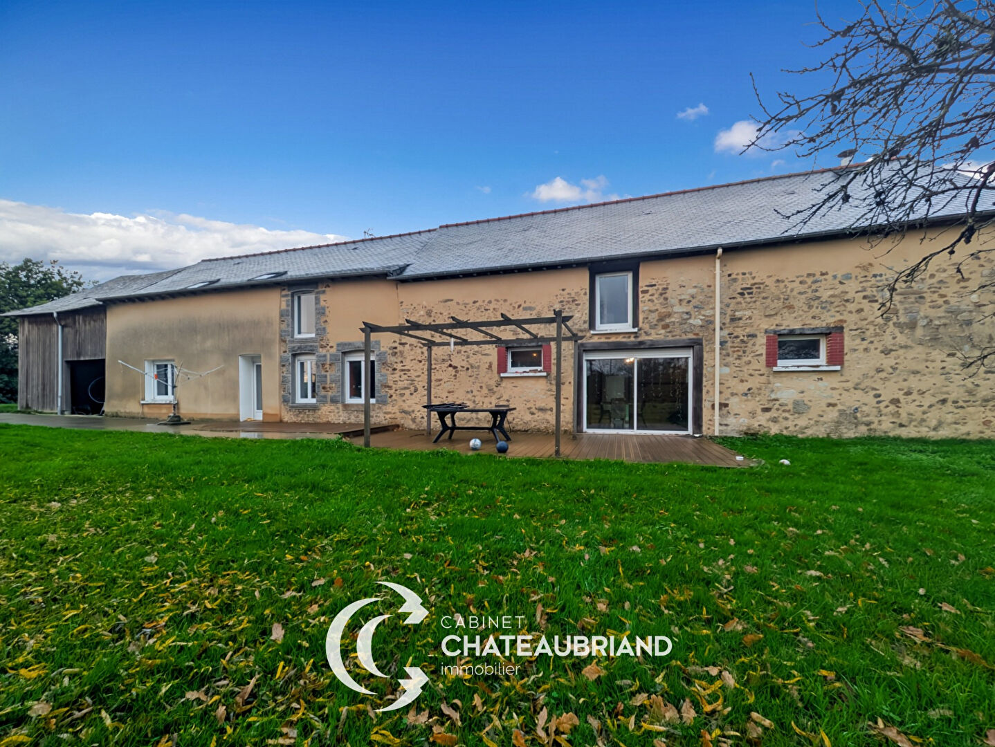 Photo Maison Saint Aubin D Aubigne 6 pièce(s) image 1/6