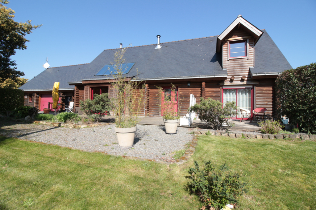 Vente Maison de 6 pièces 170 m² - PEAULE 56130 | Saloux Immobilier - AR photo1