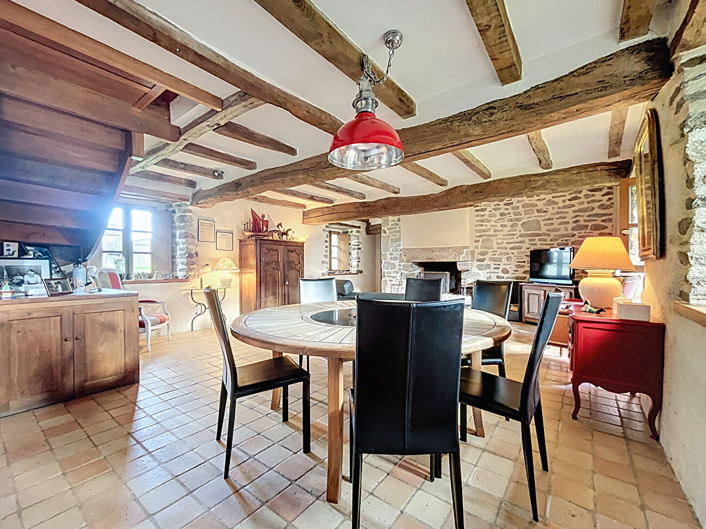 Photo VENTE PROPRIÉTÉ de 418m² - AMBON image 3/6