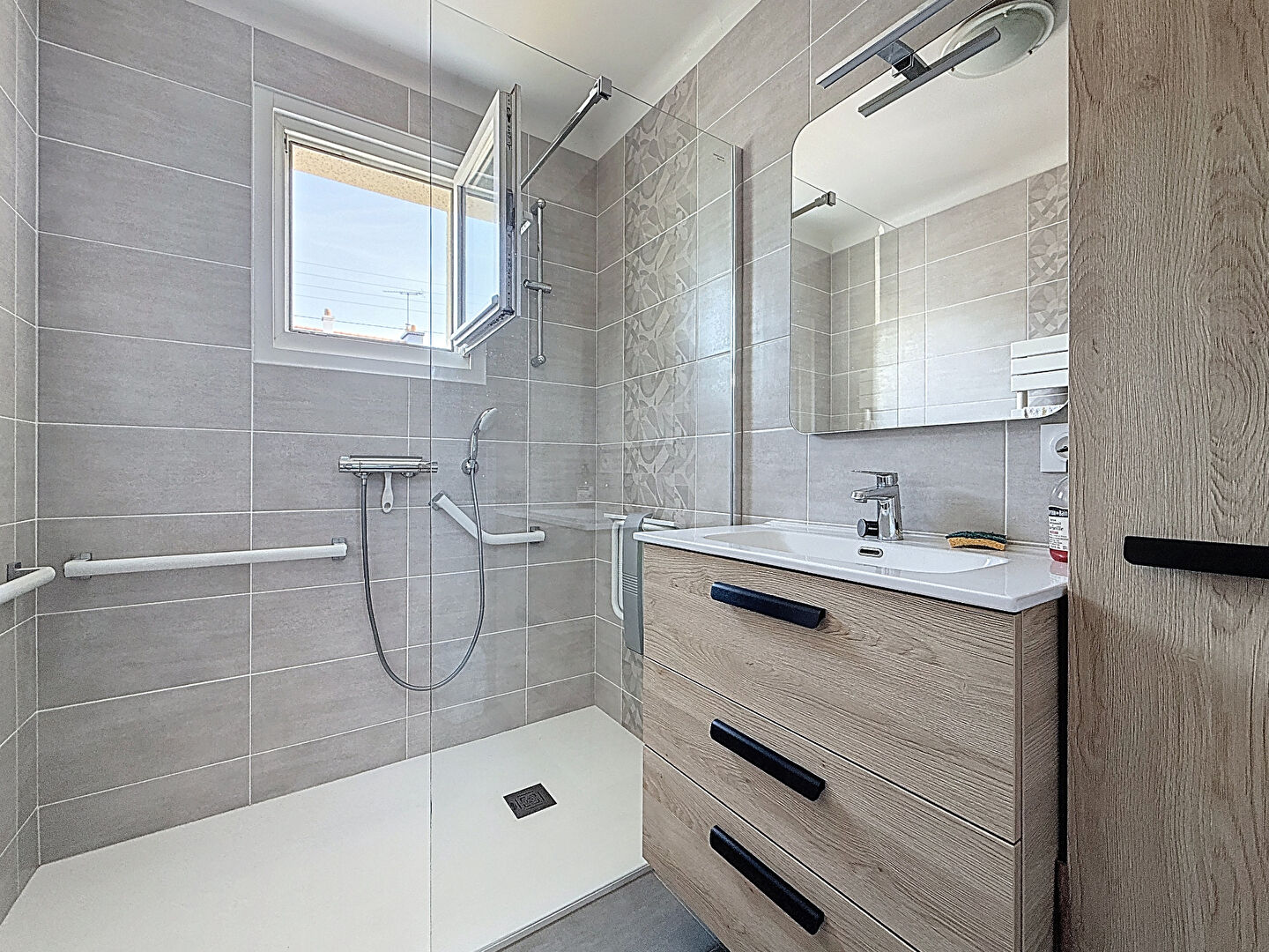 Photo À VENDRE - MAISON EN HYPER CENTRE DE MUZILLAC image 6/6