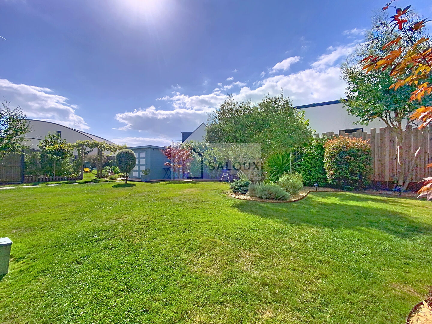 Photo VENTE MAISON CONTEMPORAINE DE 184m² - BILLIERS image 2/6