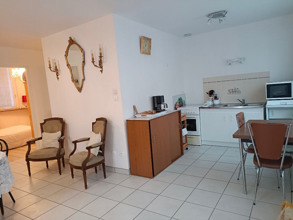 Photo LA BRESSE, Appt F3 en entrée indépendante, de 54 m² au RDC avec 2 places de parking image 3/6