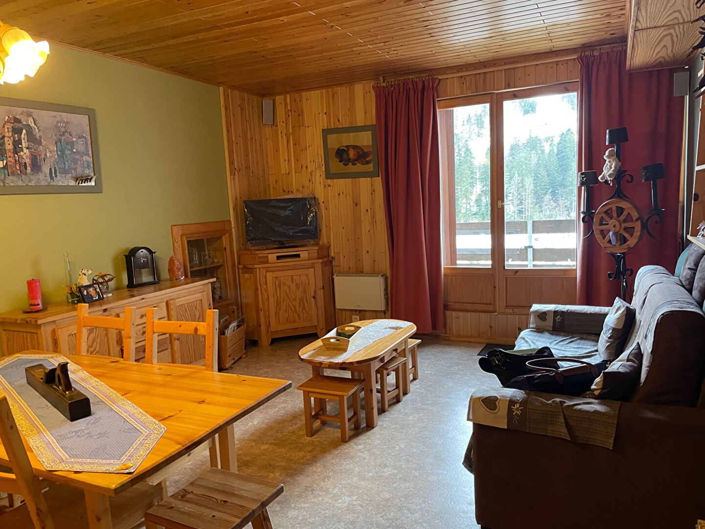 ! COMPROMIS SIGNE ! PIED DES PISTES STUDIO 32 M² AVEC COIN MONTAGNE. BALCON. CAVE
