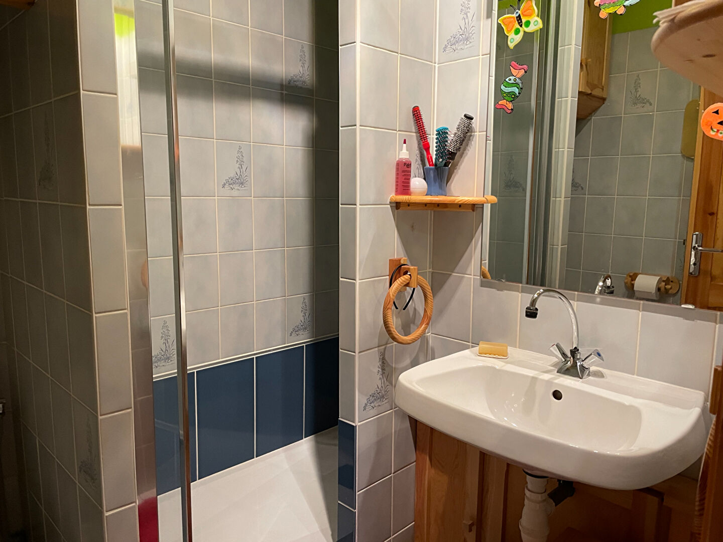 Photo ! COMPROMIS SIGNE ! PIED DES PISTES STUDIO 32 M² AVEC COIN MONTAGNE. BALCON. CAVE image 3/4