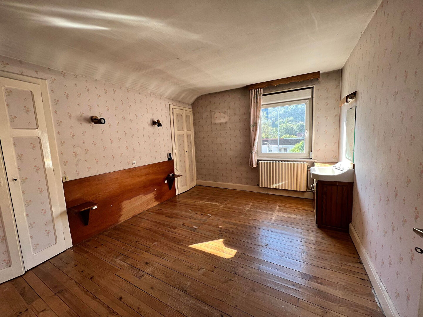 Photo AGREABLE MAISON 130 m² PROCHE DU CENTRE image 5/6