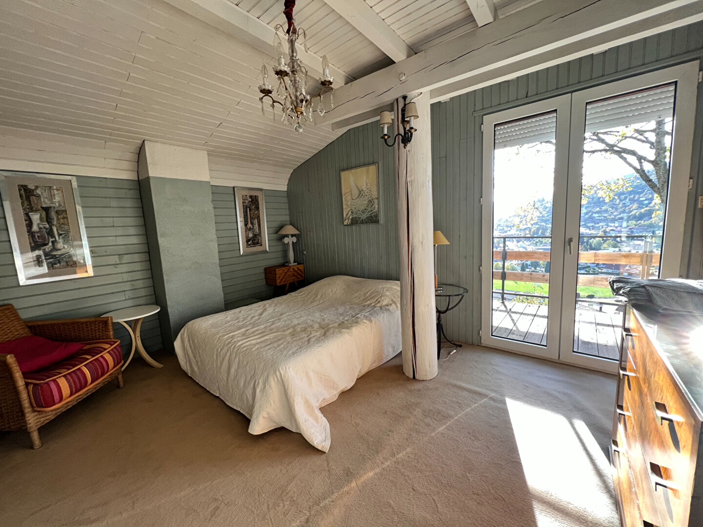 Photo MAISON 190 M² 8 PIECES EMPLACEMENT PRIVILEGIE ! image 5/6