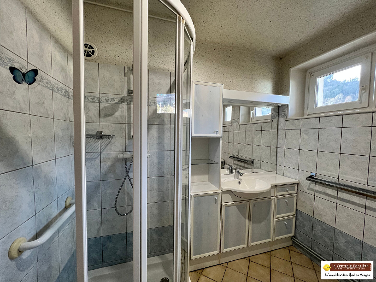 Photo EXCLUSIF ! LA BRESSE APT 3 PIECES CENTRE VILLE ! image 3/5