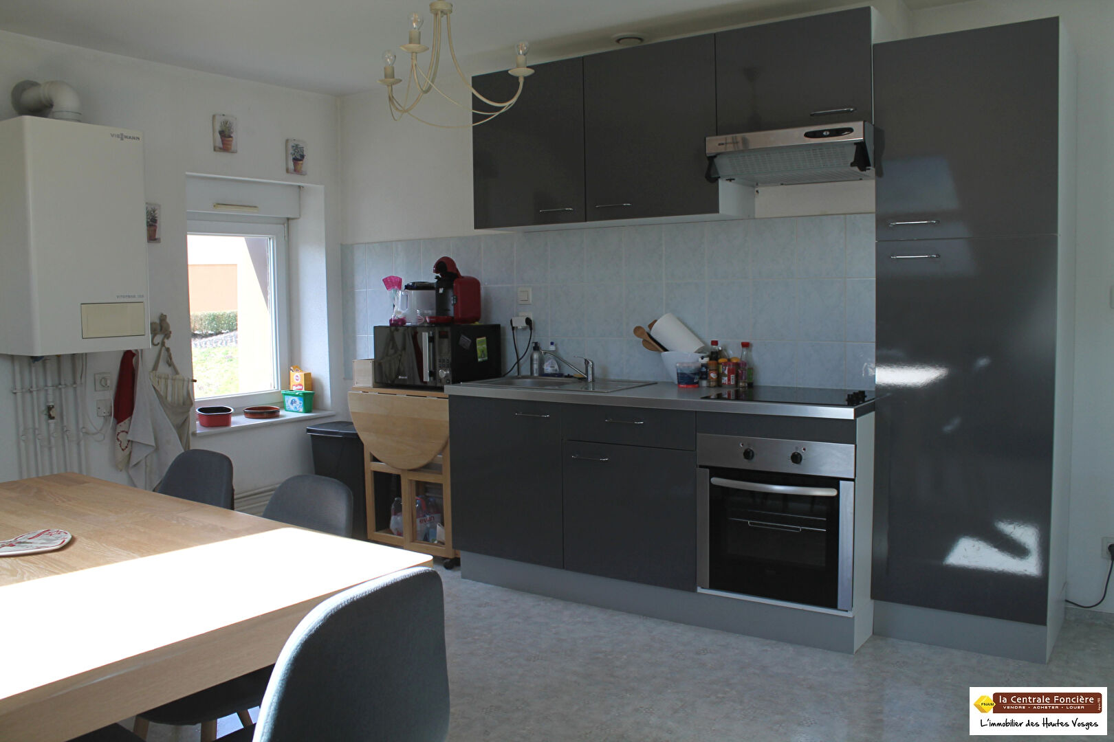 Photo COMPROMIS SIGNE ! EN EXCLUSIVITE ! CHARMANT APPARTEMENT DE 57M2 SUR LA COMMUNE DE LE MENIL ! image 3/6