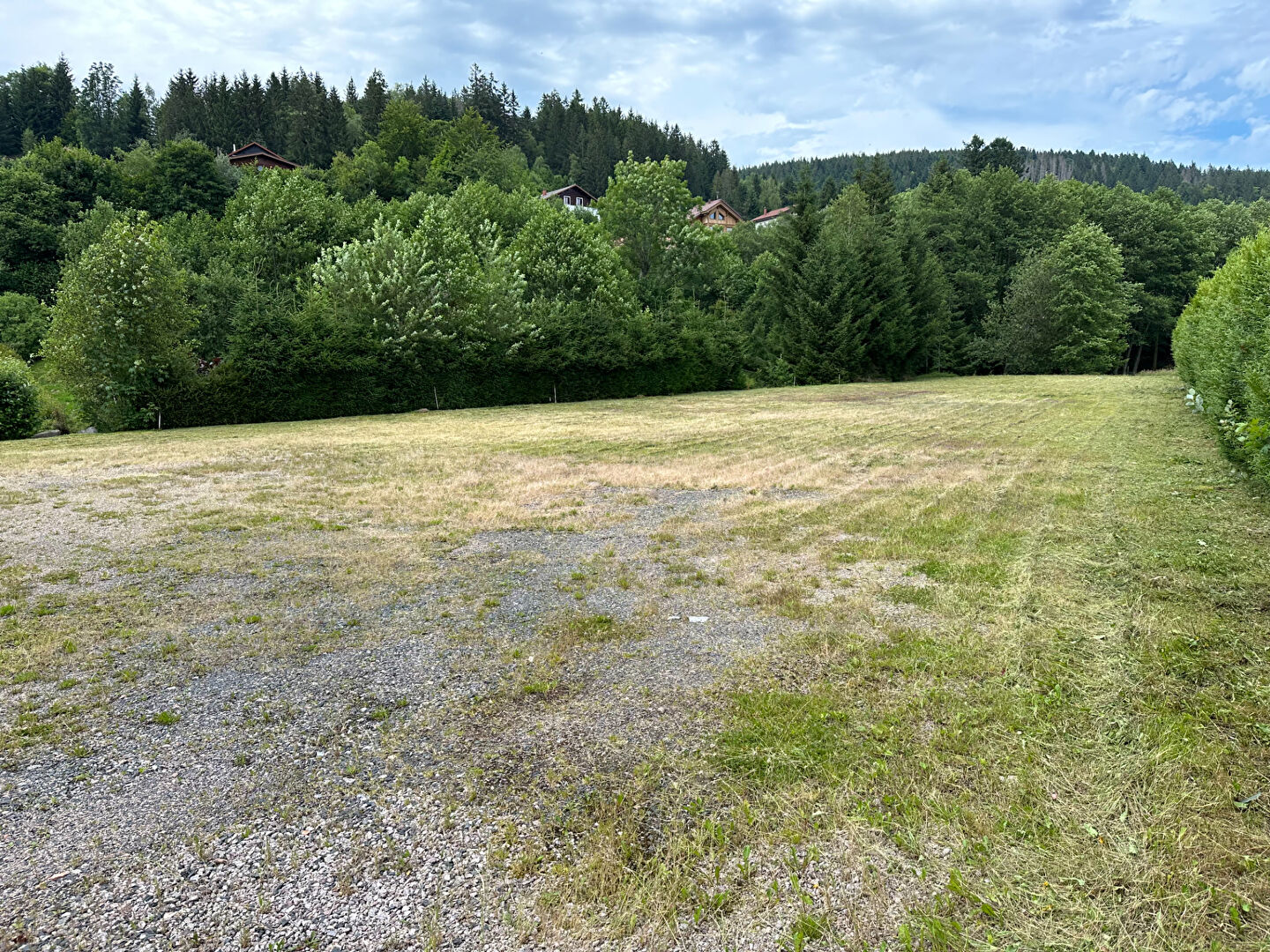 Photo Terrain à batir entre lacs et montagne. image 2/6