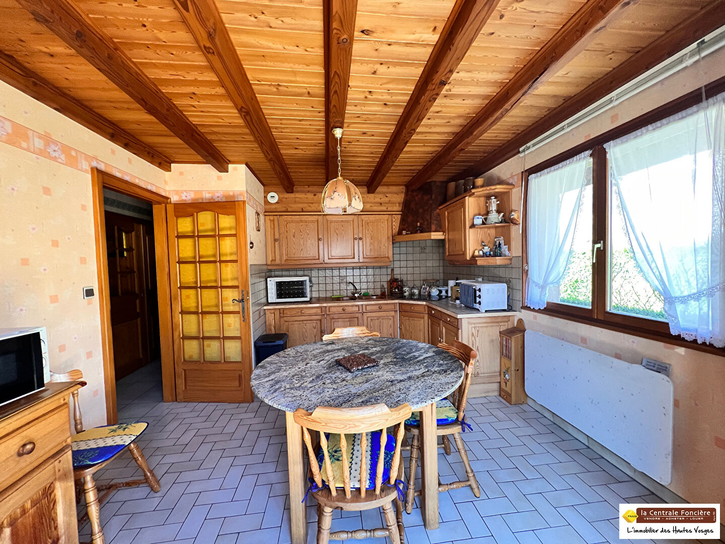 Photo LA BRESSE ! GRANDE MAISON CLOTUREE VIVABLE DE PLAIN PIED ! image 3/6