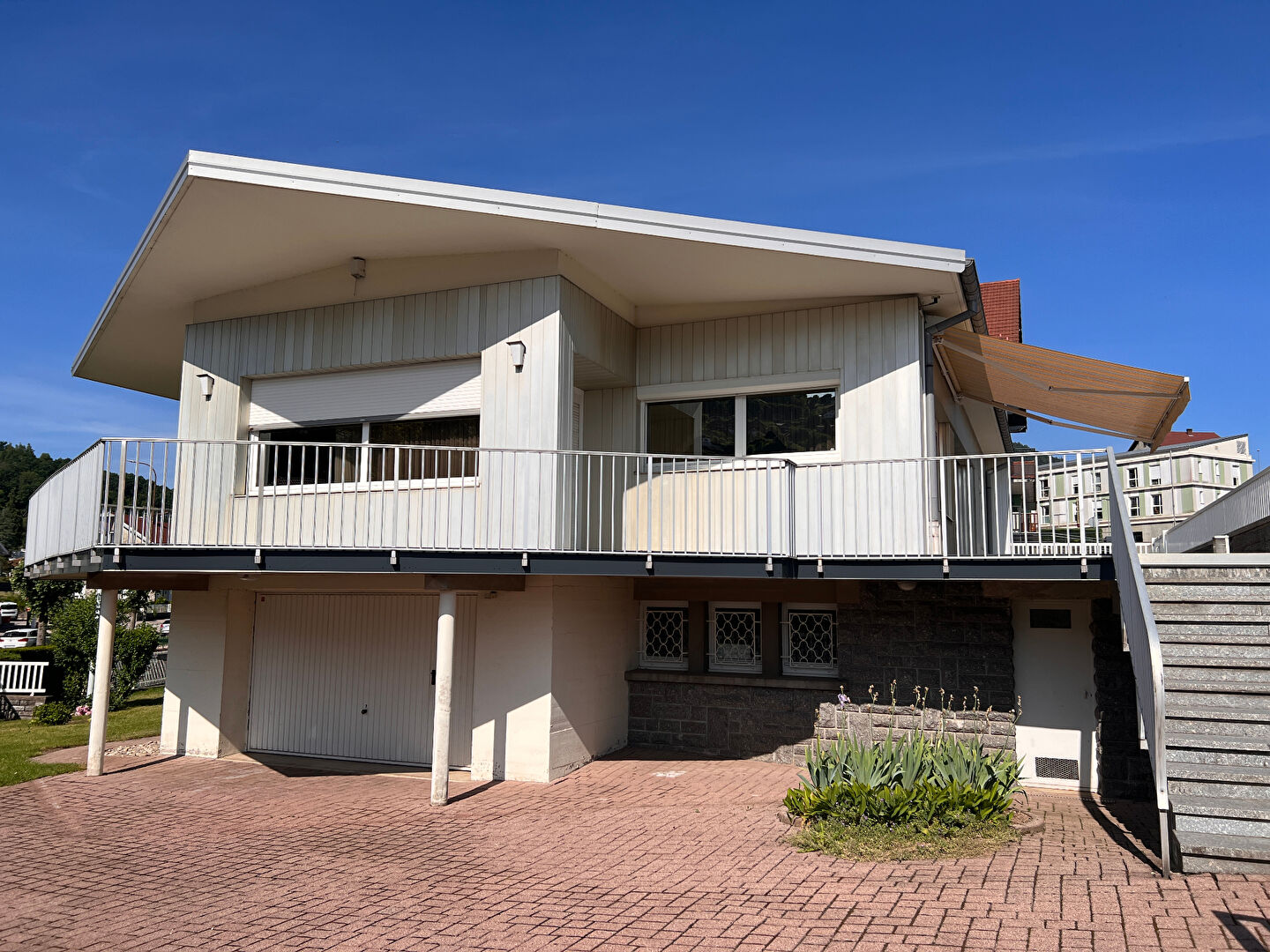 Photo EMPLACEMENT EXCEPTIONNEL ! MAISON 180 m² 3 SALLES DE BAIN image 5/5