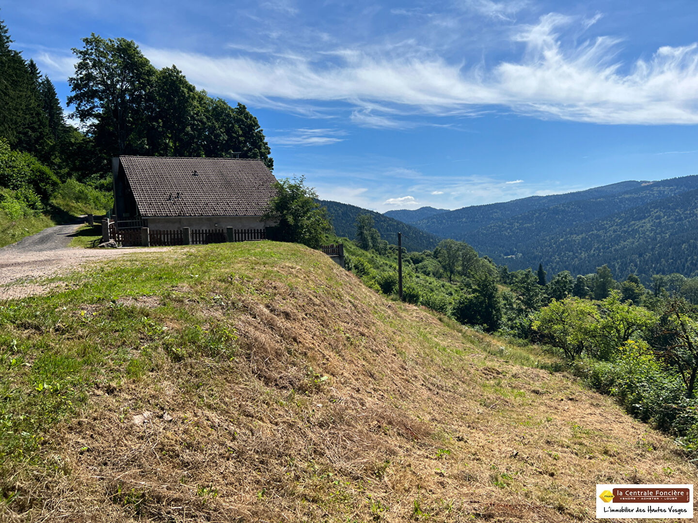 Photo COMPROMIS  SIGNE ! AU COEUR DU MASSIF VOSGIEN  AVEC VUE  PANORAMIQUE  A 360 ° EXPOSITION SUD image 2/6