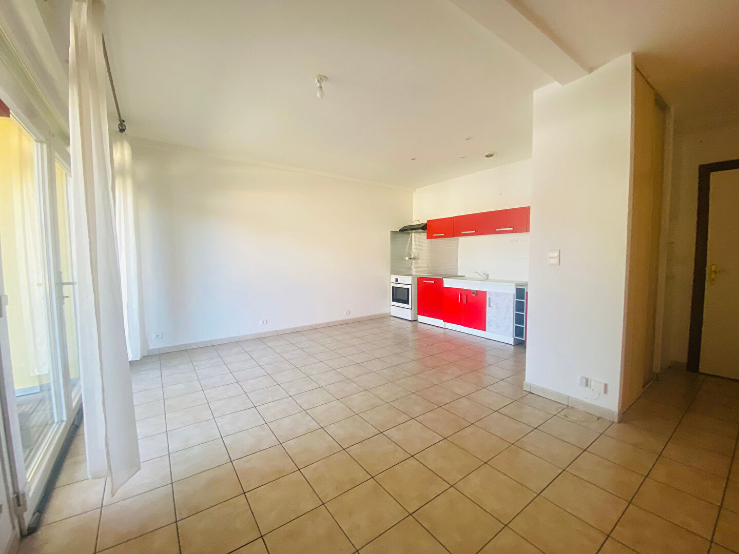 Photo APPT 2 PIECES AVEC TERRASSE EXCEPTIONNELLE PROCHE CENTRE DE GERARDMER ! image 2/5