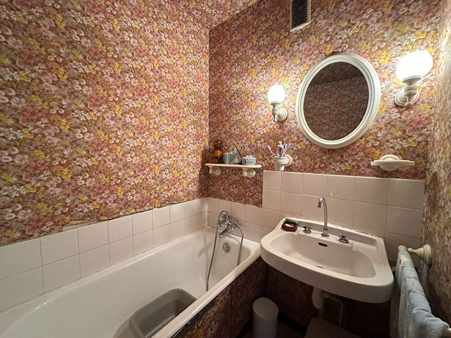 Photo Appartement 3 pièces à Saint-Jean-de-la-Ruelle, Rez-de-chaussée avec balcon, cave et parking image 4/6