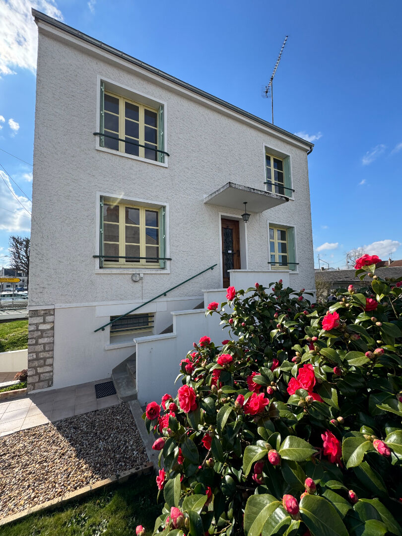 Agence immobilière de DURAND MONTOUCHE - DURAND MONTOUCHE Fleury