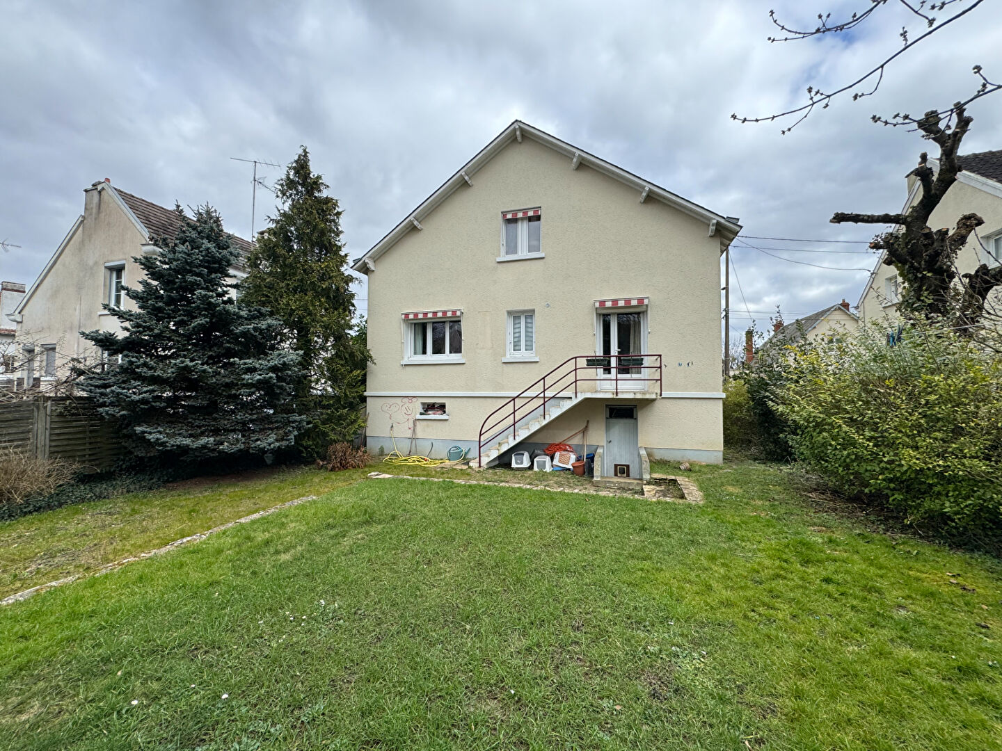 Agence immobilière de DURAND MONTOUCHE - DURAND MONTOUCHE Fleury