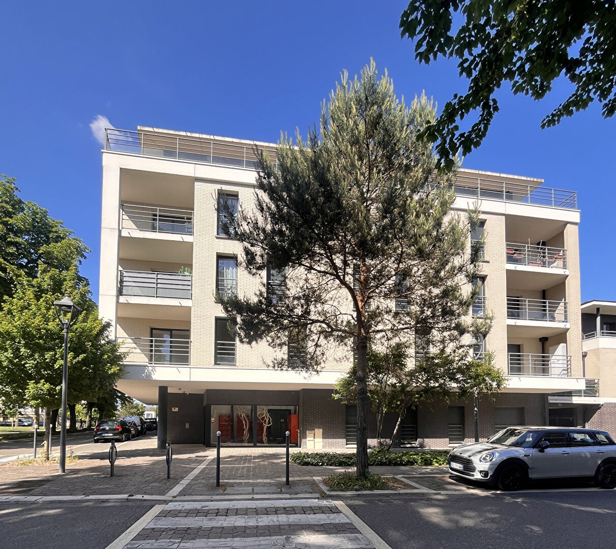 QUARTIER DUNOIS - APPARTEMENT 2 CHAMBRES - 2 PLACES DE PARKING