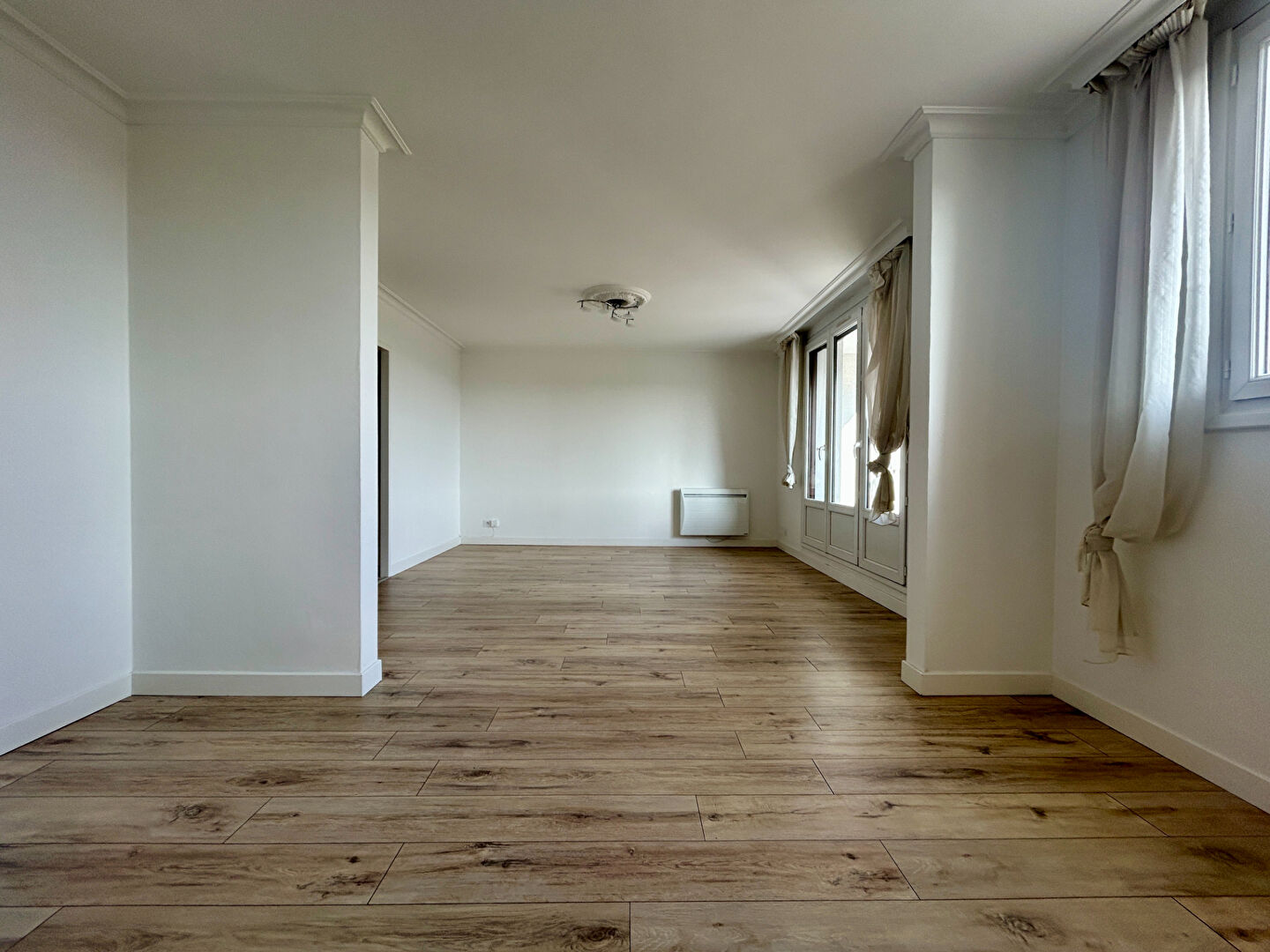 Photo Appartement Saint Jean De La Ruelle 5 pièce(s) image 2/6