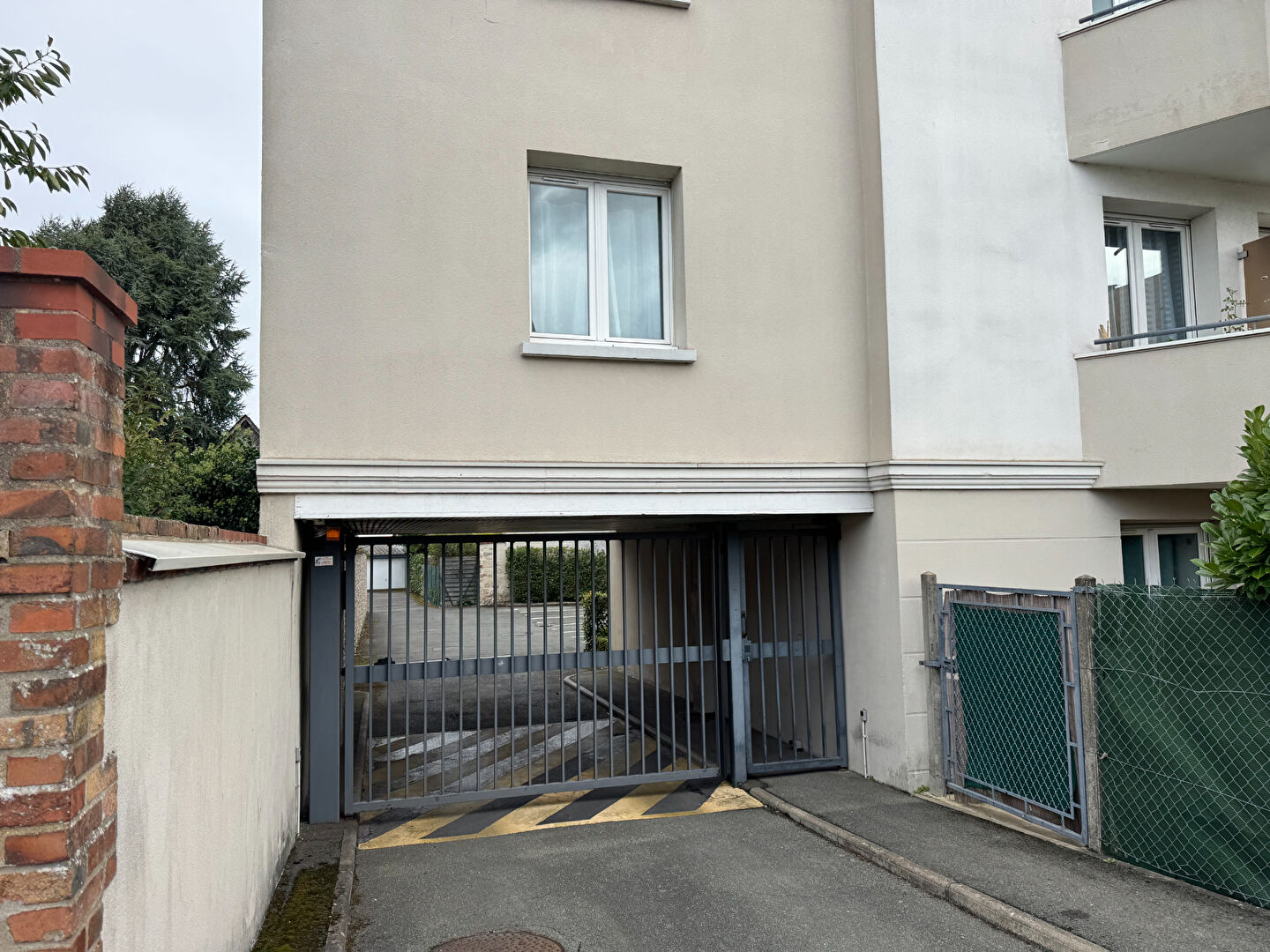 Photo Parking / box Fleury Les Aubrais 10 m2 image 5/5