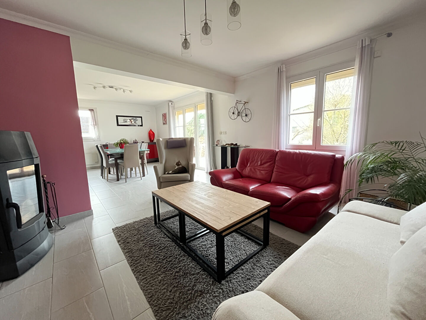 Photo SARAN MAISON TRADITIONNELLE SUR SOUS-SOL image 3/6