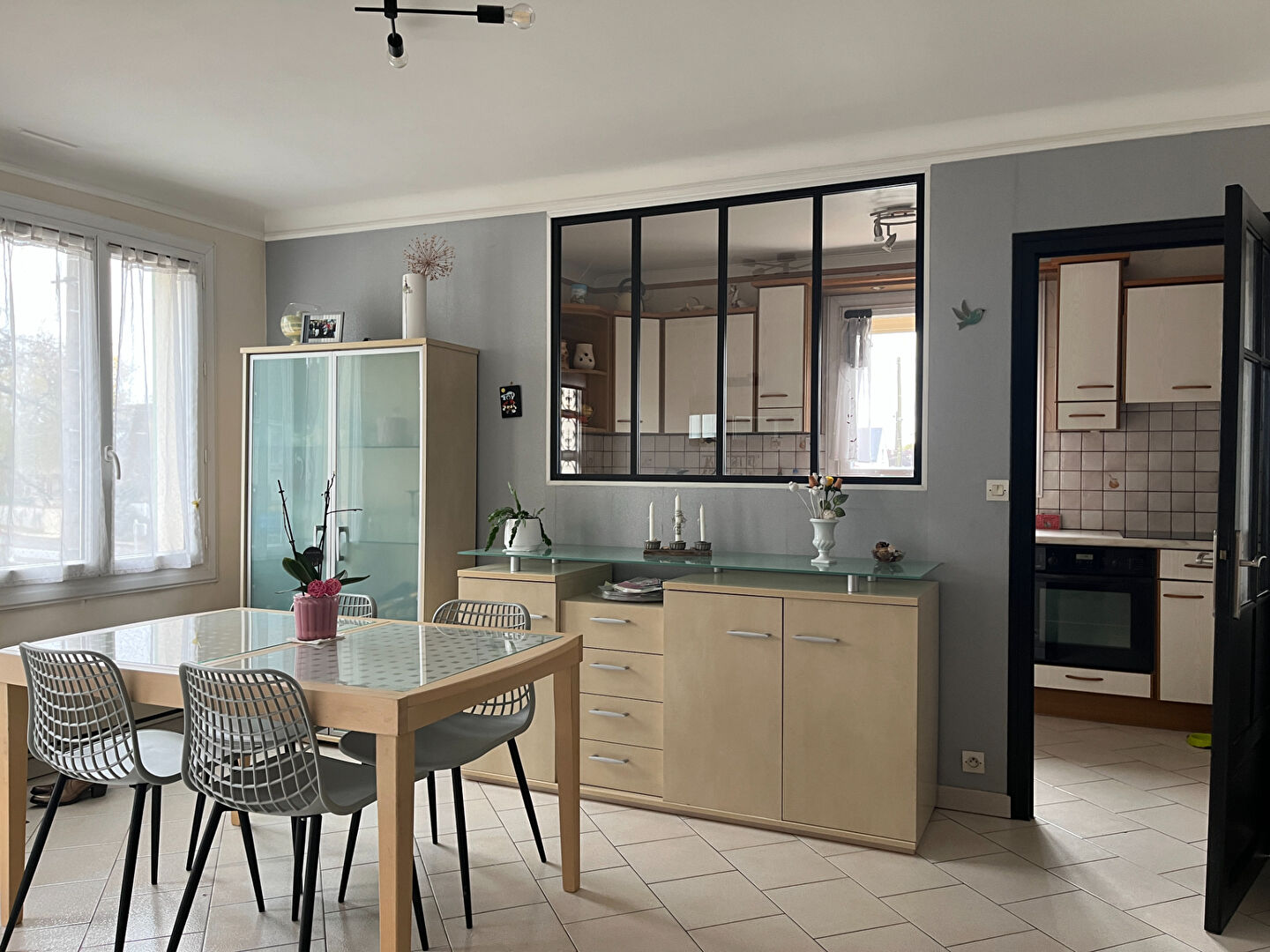 Photo SARAN MAISON TRADITIONNELLE SUR SOUS-SOL image 5/6