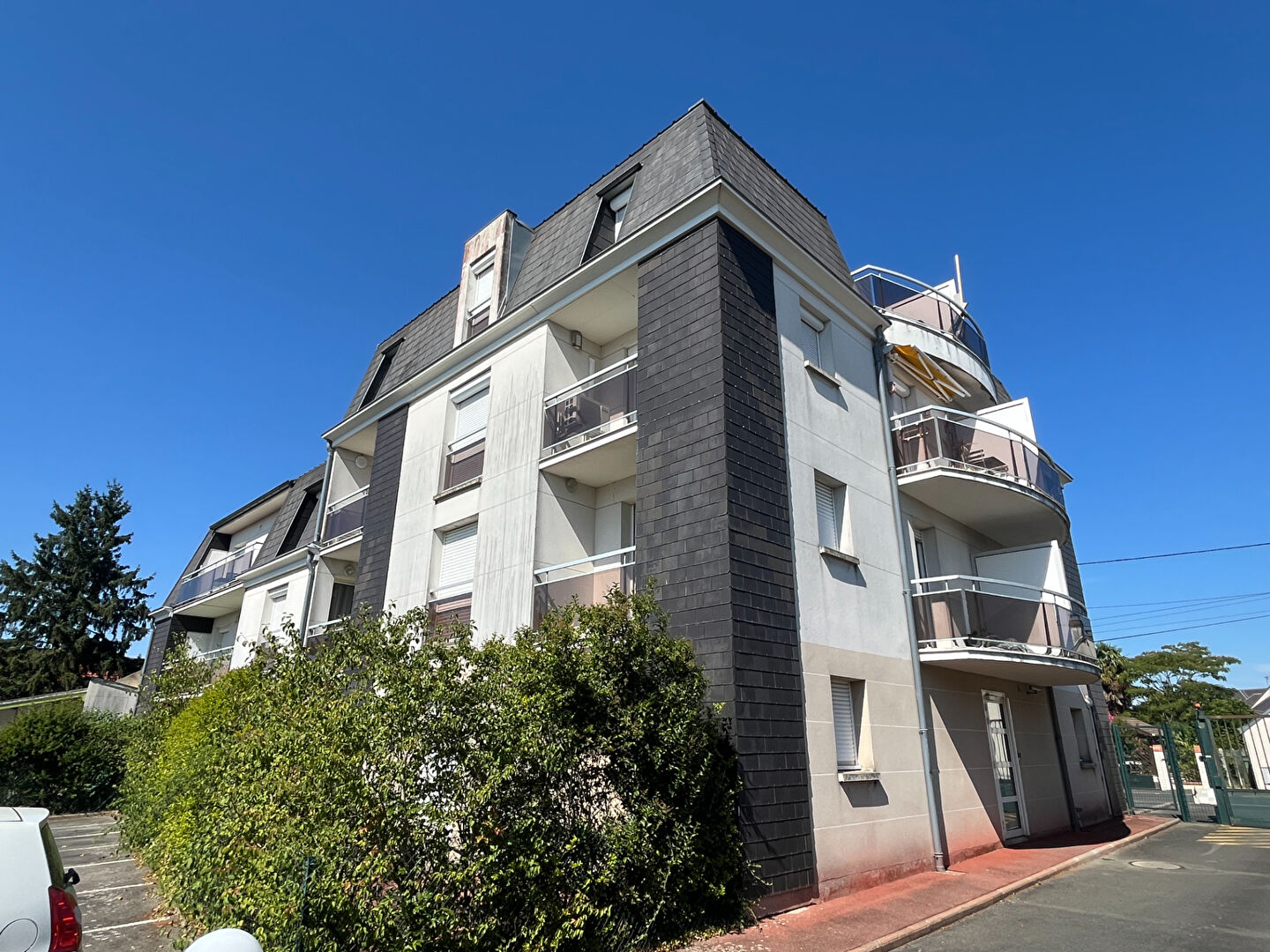 Agence immobilière de DURAND MONTOUCHE - DURAND MONTOUCHE Fleury