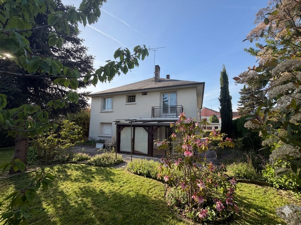 Agence immobilière de DURAND MONTOUCHE - DURAND MONTOUCHE Fleury