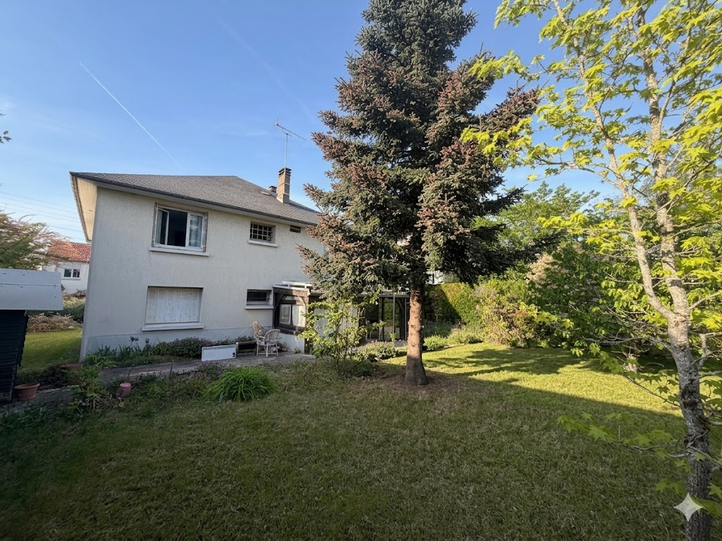 Agence immobilière de DURAND MONTOUCHE - DURAND MONTOUCHE Fleury