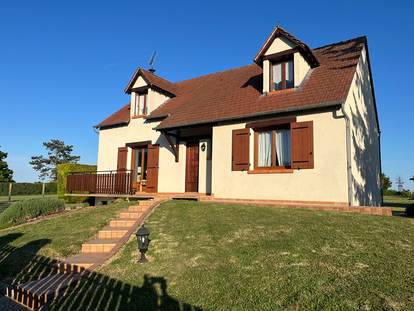 Agence immobilière de DURAND MONTOUCHE - DURAND MONTOUCHE Fleury