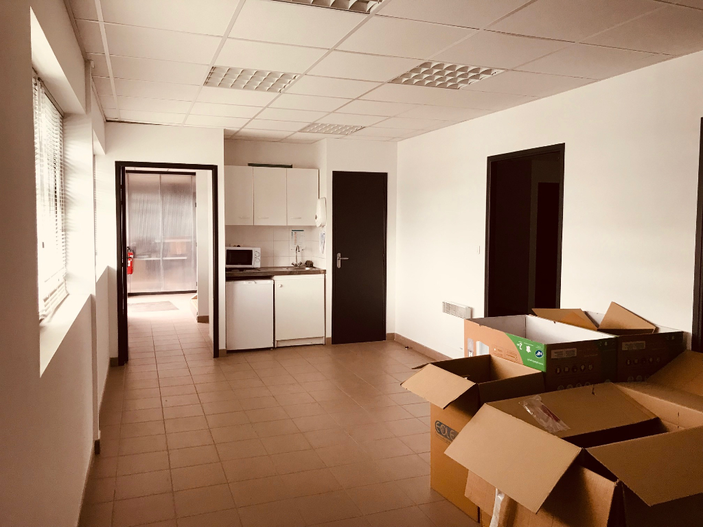 Visuel 11 de l'annonce : Bureaux - ZAC de Mespaol - SAINT RENAN