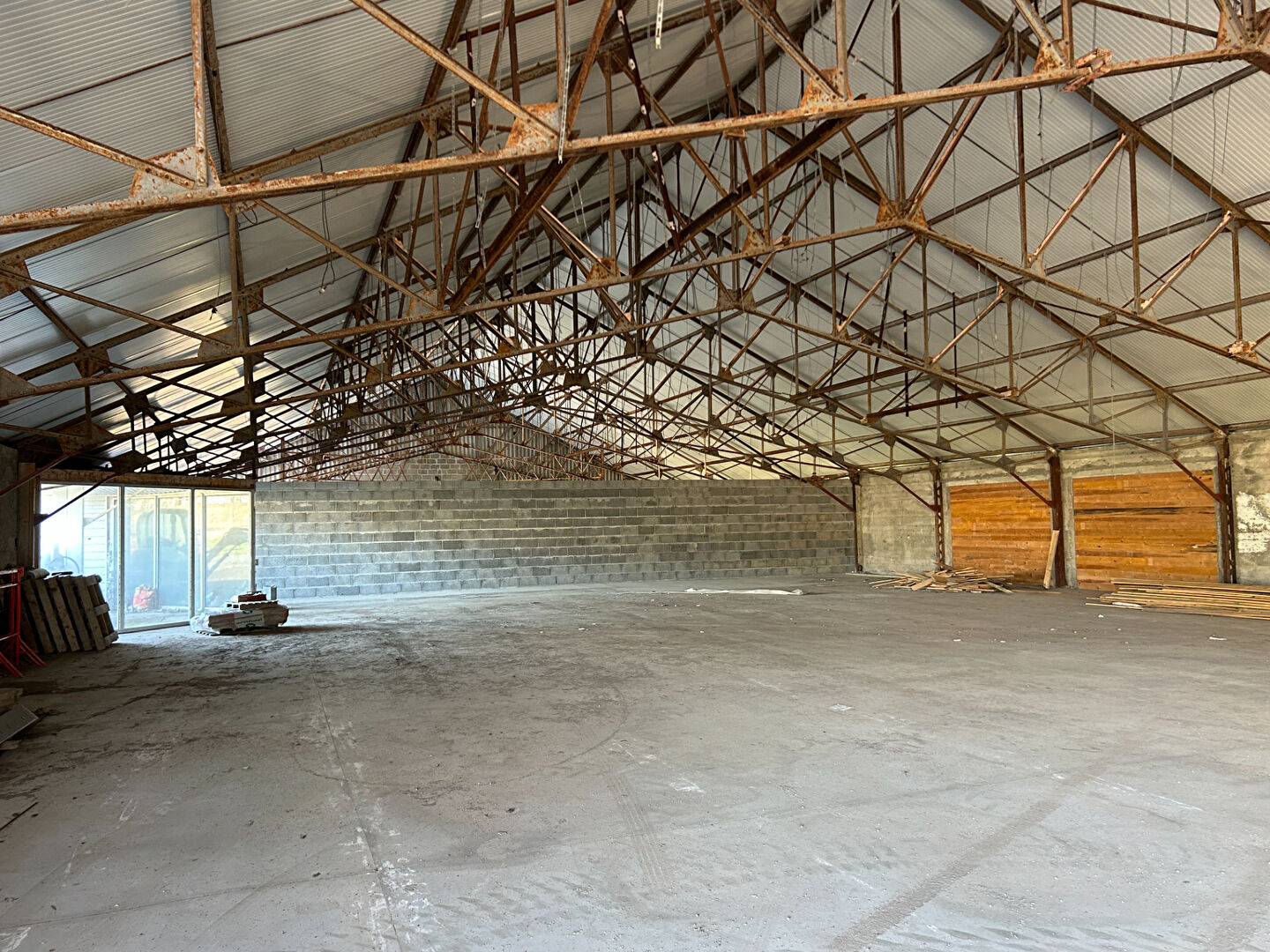 Visuel 2 de l'annonce : Entrepôt artisanal Landerneau 400 m2